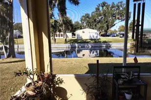 876 Cr 467, Lake Panasoffkee, FL 33538 - Photo 20