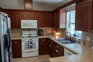 309 N Westwood St, Bushnell, FL 33513 - Photo 8