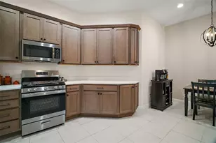 1645 McLucas Ln, The Villages, FL 34762 - Photo 10