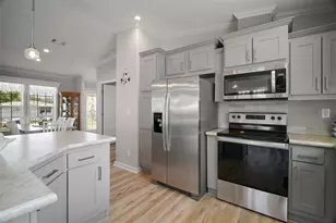 31609 Terrace Dr, Tavares, FL 32778 - Photo 4