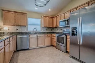 1098 Burnettown Pl, The Villages, FL 32162 - Photo 8