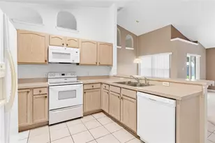 2414 E Moonlight Ln, Eustis, FL 32726 - Photo 22