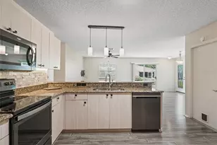 220 Estrada Pl, The Villages, FL 32159 - Photo 20