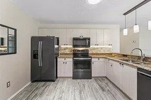 220 Estrada Pl, The Villages, FL 32159 - Photo 14