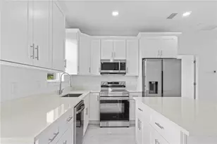 3429 SE 146th Ln, Summerfield, FL 34491 - Photo 2