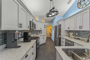 11218 Fountain Lake Blvd, Leesburg, FL 34788 - Photo 10