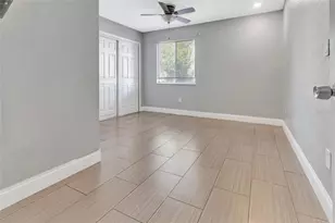 2860 N Powers Dr, Orlando, FL 32818 - Photo 10