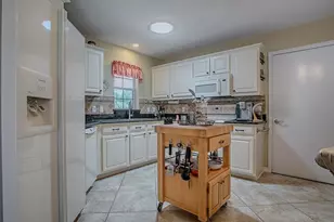 932 Medira Dr, The Villages, FL 32159 - Photo 20
