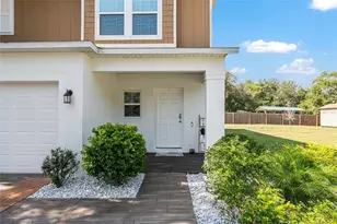 1308 Blue Moon Ln, Fruitland Park, FL 34731 - Photo 4