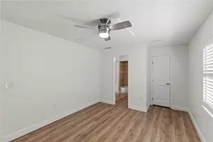 810 Ridge Ave, Wildwood, FL 34785 - Photo 16