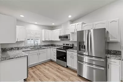 810 Ridge Avenue, Wildwood, FL 34785 - Photo 10