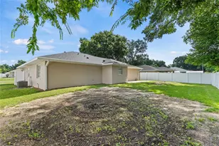 810 Ridge Ave, Wildwood, FL 34785 - Photo 24