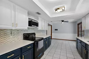 9107 Dollanger Ct, Orlando, FL 32819 - Photo 12