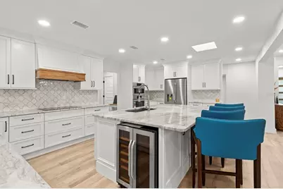 827 SW Kings Bay Drive, Crystal River, FL 34429 - Photo 14