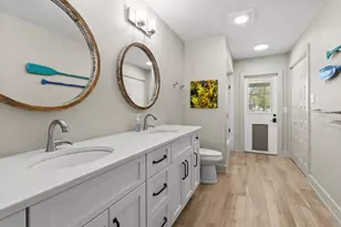 827 SW Kings Bay Dr, Crystal River, FL 34429 - Photo 20