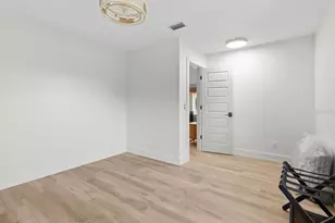 827 SW Kings Bay Dr, Crystal River, FL 34429 - Photo 34