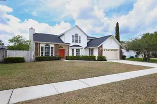 1675 Thornhill Cir, Oviedo, FL 32765 - Photo 2