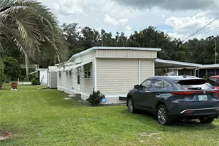 1217 Cr 440A, Lake Panasoffkee, FL 33538 - Photo 4