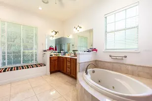 590 Crescent St, Umatilla, FL 32784 - Photo 24