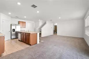 2024 Griffin Oaks Wy, Tavares, FL 32778 - Photo 12