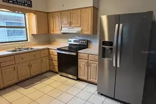 1117 Oakland, Tavares, FL 32778 - Photo 4