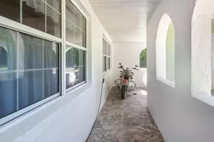 3745 Griffin View Dr, Lady Lake, FL 32159 - Photo 10