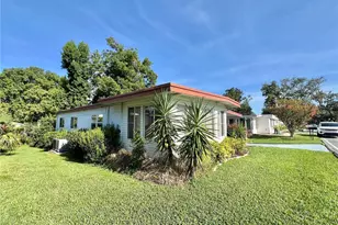 203 Aspen Cir, Leesburg, FL 34748 - Photo 8