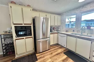 141 Bougainvillea Dr, Leesburg, FL 34748 - Photo 16