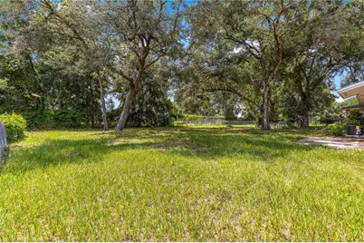 998 Hibiscus Street, Lady Lake, FL 32159 - Photo 6