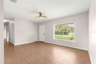 998 Hibiscus St, Lady Lake, FL 32159 - Photo 14