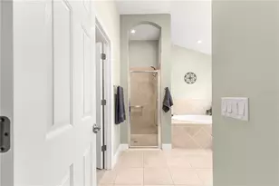 949 Isle of Palms Path, The Villages, FL 32162 - Photo 32