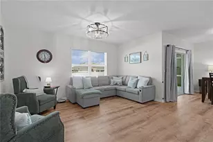 9777 Pepper Tree Trl, Wildwood, FL 34785 - Photo 8