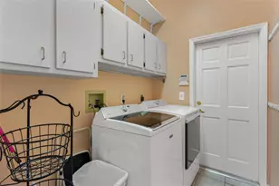 16647 E Shirley Shores Rd, Tavares, FL 32778 - Photo 38