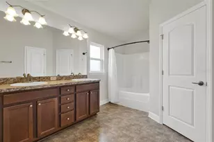 4229 Barnsley Ln, Tavares, FL 32778 - Photo 16