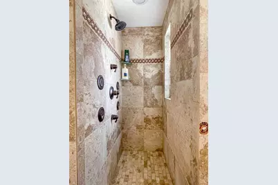 863 Bay Breeze Terrace, Largo, FL 33770 - Photo 8