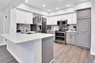 863 Bay Breeze Terrace, Largo, FL 33770 - Photo 16