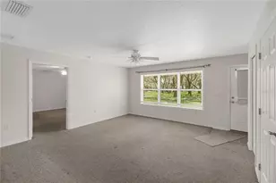 2901 Griffin View Dr, Lady Lake, FL 32159 - Photo 12