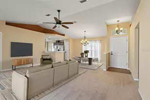 5346 Pierpoint Ave, Spring Hill, FL 34608 - Photo 8