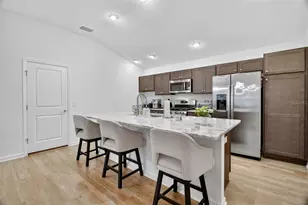 6789 Boss Ct, The Villages, FL 32163 - Photo 4