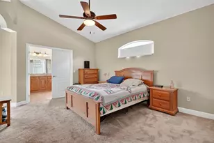 4877 Grassy Knoll Dr, Tavares, FL 32778 - Photo 22