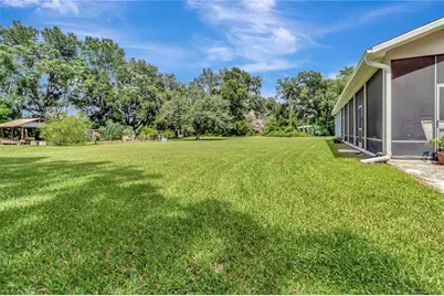 384 E Kings Highway, Center Hill, FL 33514 - Photo 6