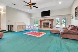 384 E Kings Hwy, Center Hill, FL 33514 - Photo 18