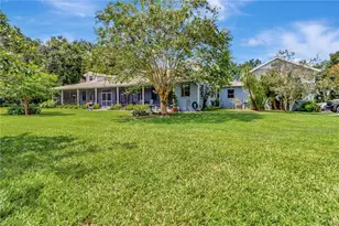 384 E Kings Hwy, Center Hill, FL 33514 - Photo 4