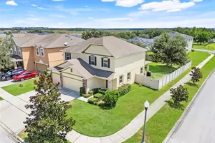 165 Cabrillo Dr, Groveland, FL 34736 - Photo 2