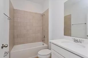 780 Sunshower Dr, Lady Lake, FL 32159 - Photo 18