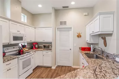 22228 Oxford Heights Drive, Leesburg, FL 34748 - Photo 10