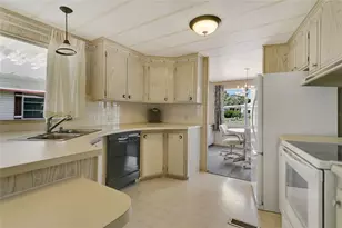 1207 Apache Cir, Tavares, FL 32778 - Photo 10