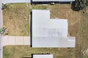 1207 Apache Cir, Tavares, FL 32778 - Photo 28