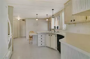 1207 Apache Cir, Tavares, FL 32778 - Photo 8