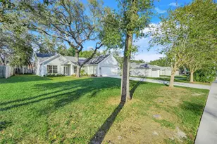 210 E Baker St, Minneola, FL 34715 - Photo 30